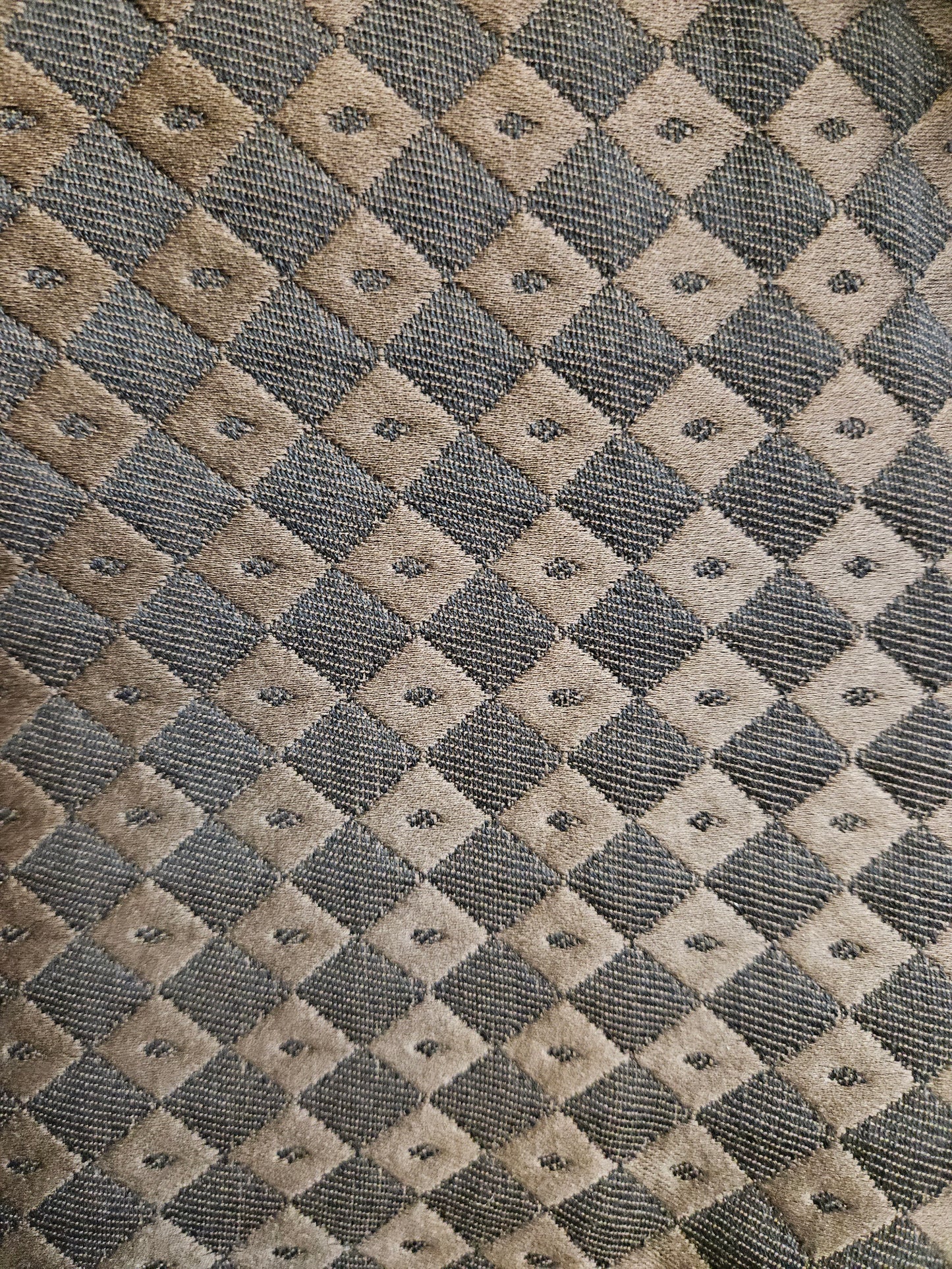 14351 Atlante Cioccolato 1-118" wide