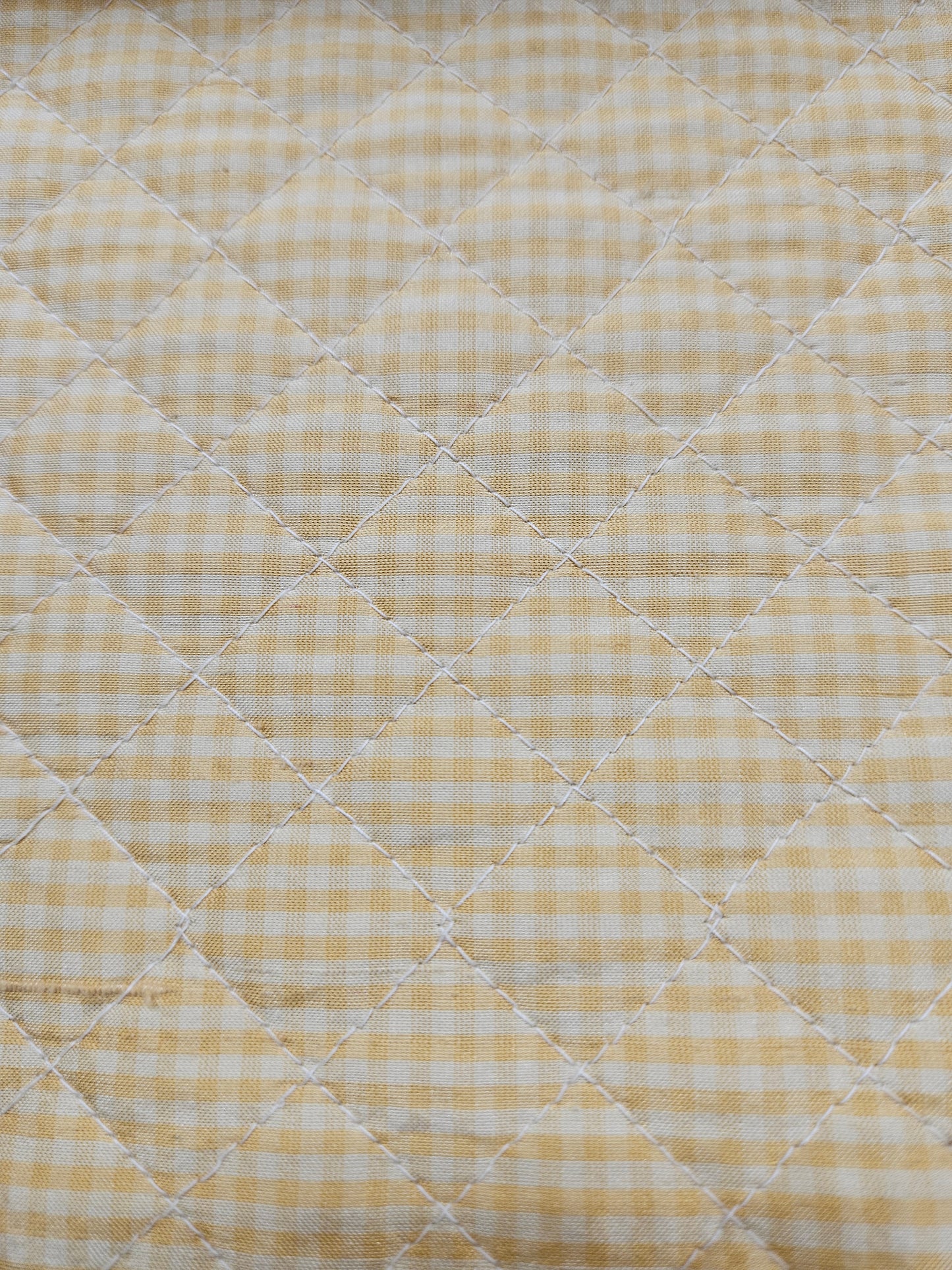 12098 Dupione Quilt Yellow Gingham DISCO