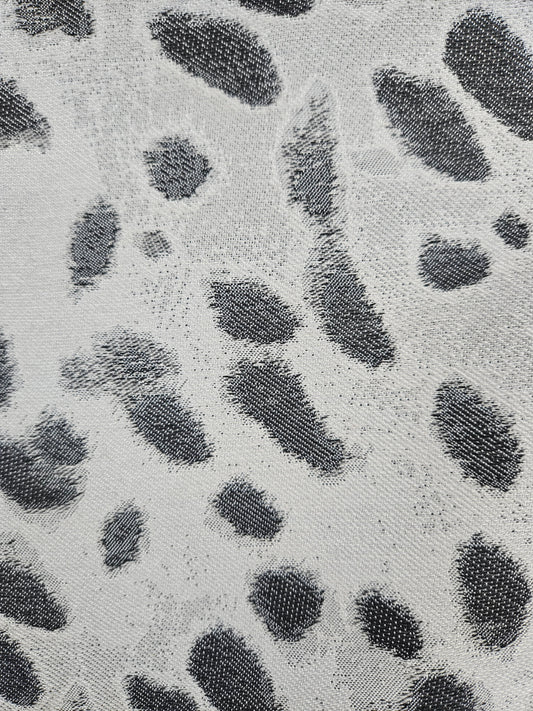 15391 Grimalkin Ebony-54"