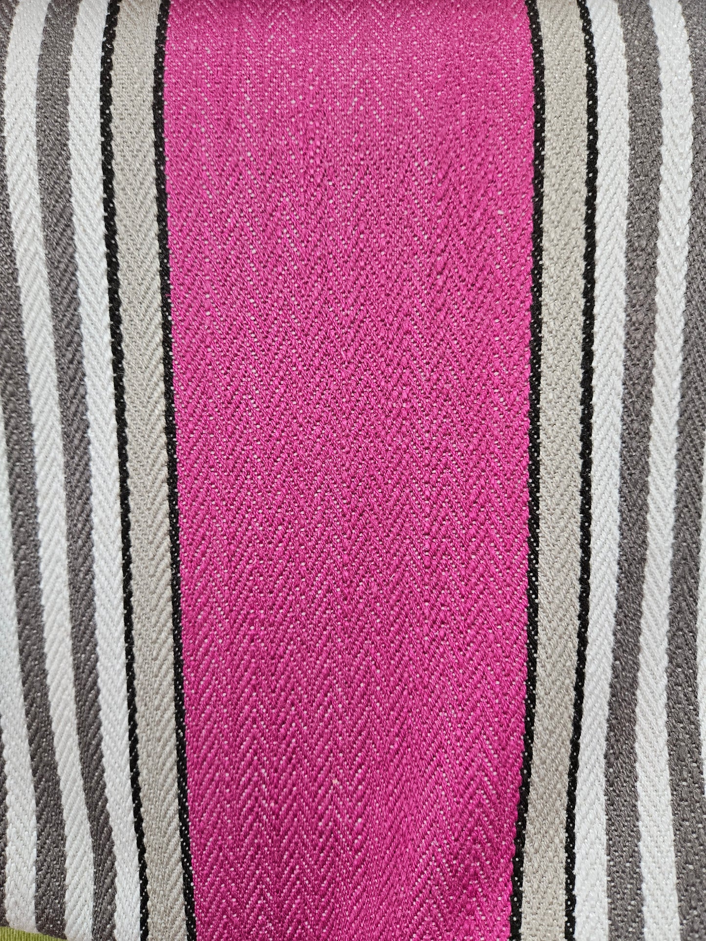 15803 Linen Pink Herringbon