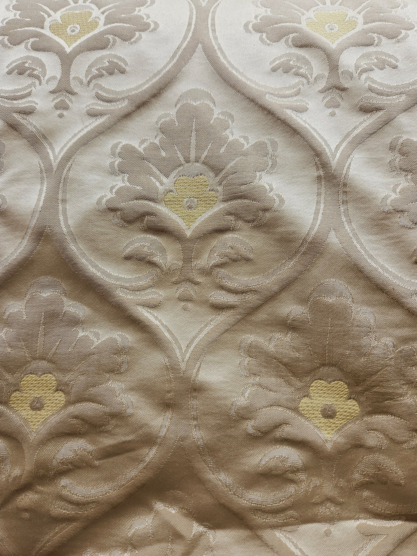 7334 Arana Gold-54"